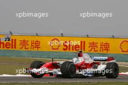 05.10.2007 Shanghai, China,  Jarno Trulli (ITA), Toyota Racing, TF107 - Formula 1 World Championship, Rd 16, Chinese Grand Prix, Friday Practice