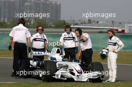 05.10.2007 Shanghai, China,  Nick Heidfeld (GER), BMW Sauber F1 Team, F1.07 - Formula 1 World Championship, Rd 16, Chinese Grand Prix, Friday Practice