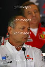 05.10.2007 Shanghai, China,  Ron Dennis (GBR), McLaren, Team Principal, Chairman and Jean Todt (FRA), Scuderia Ferrari, Ferrari CEO - Formula 1 World Championship, Rd 16, Chinese Grand Prix, Friday Press Conference