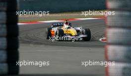 05.10.2007 Shanghai, China,  Giancarlo Fisichella (ITA), Renault F1 Team, R27 - Formula 1 World Championship, Rd 16, Chinese Grand Prix, Friday Practice