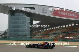 05.10.2007 Shanghai, China,  Mark Webber (AUS), Red Bull Racing, RB3 - Formula 1 World Championship, Rd 16, Chinese Grand Prix, Friday Practice