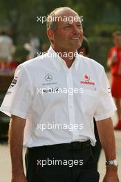 05.10.2007 Shanghai, China,  Ron Dennis (GBR), McLaren, Team Principal, Chairman - Formula 1 World Championship, Rd 16, Chinese Grand Prix, Friday