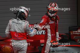 07.10.2007 Shanghai, China,  2nd place Fernando Alonso (ESP), McLaren Mercedes and 1st place Kimi Raikkonen (FIN), Räikkönen, Scuderia Ferrari - Formula 1 World Championship, Rd 16, Chinese Grand Prix, Sunday Podium