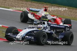 07.10.2007 Shanghai, China,  Alexander Wurz (AUT), Williams F1 Team, FW29 and Ralf Schumacher (GER), Toyota Racing, TF107 - Formula 1 World Championship, Rd 16, Chinese Grand Prix, Sunday Race