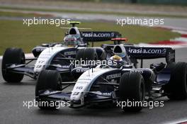 07.10.2007 Shanghai, China,  Nico Rosberg (GER), WilliamsF1 Team, Alexander Wurz (AUT), Williams F1 Team - Formula 1 World Championship, Rd 16, Chinese Grand Prix, Sunday Race