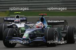 07.10.2007 Shanghai, China,  Jenson Button (GBR), Honda Racing F1 Team, RA107 and Alexander Wurz (AUT), Williams F1 Team, FW29 - Formula 1 World Championship, Rd 16, Chinese Grand Prix, Sunday Race