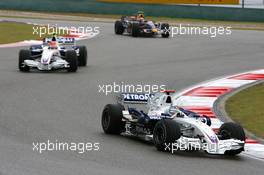 07.10.2007 Shanghai, China,  Nick Heidfeld (GER), BMW Sauber F1 Team, Robert Kubica (POL),  BMW Sauber F1 Team - Formula 1 World Championship, Rd 16, Chinese Grand Prix, Sunday Race