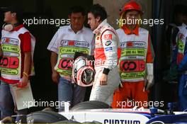 06.10.2007 Shanghai, China,  Fernando Alonso (ESP), McLaren Mercedes - Formula 1 World Championship, Rd 16, Chinese Grand Prix, Saturday Qualifying