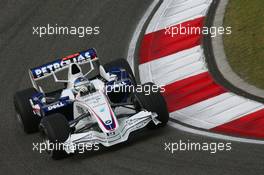 06.10.2007 Shanghai, China,  Nick Heidfeld (GER), BMW Sauber F1 Team, F1.07 - Formula 1 World Championship, Rd 16, Chinese Grand Prix, Saturday Practice