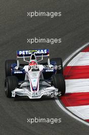 06.10.2007 Shanghai, China,  Robert Kubica (POL), BMW Sauber F1 Team, F1.07 - Formula 1 World Championship, Rd 16, Chinese Grand Prix, Saturday Practice