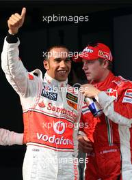 06.10.2007 Shanghai, China,  1st, Pole Position, Lewis Hamilton (GBR), McLaren Mercedes, MP4-22 - Formula 1 World Championship, Rd 16, Chinese Grand Prix, Saturday Qualifying