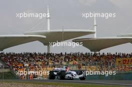 06.10.2007 Shanghai, China,  Robert Kubica (POL), BMW Sauber F1 Team, F1.07 - Formula 1 World Championship, Rd 16, Chinese Grand Prix, Saturday Qualifying