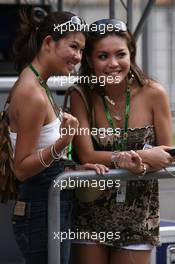 06.10.2007 Shanghai, China,  Girls in the paddock - Formula 1 World Championship, Rd 16, Chinese Grand Prix, Saturday