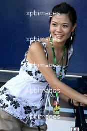 06.10.2007 Shanghai, China,  A girl in the paddock - Formula 1 World Championship, Rd 16, Chinese Grand Prix, Saturday