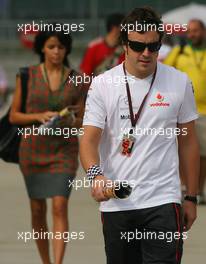 06.10.2007 Shanghai, China,  Fernando Alonso (ESP), McLaren Mercedes and Raquel Rosario (ESP) Wife of Fernando Alonso - Formula 1 World Championship, Rd 16, Chinese Grand Prix, Saturday
