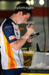 04.10.2007 Shanghai, China,  Renault F1 Team, team member - Formula 1 World Championship, Rd 16, Chinese Grand Prix, Thursday