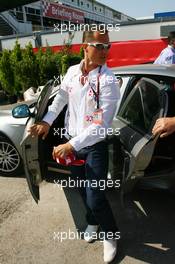 11.05.2007 Barcelona, Spain,  Michael Schumacher (GER), Scuderia Ferrari, Advisor, visits the team on a race weekend for the first time since retiring - Formula 1 World Championship, Rd 4, Spanish Grand Prix, Friday