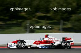 11.05.2007 Barcelona, Spain,  Jarno Trulli (ITA), Toyota Racing, TF107 - Formula 1 World Championship, Rd 4, Spanish Grand Prix, Friday Practice