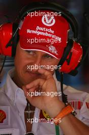 11.05.2007 Barcelona, Spain,  Michael Schumacher (GER), Scuderia Ferrari, Advisor, visits the team on a race weekend for the first time since retiring - Formula 1 World Championship, Rd 4, Spanish Grand Prix, Friday Practice