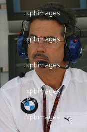 11.05.2007 Barcelona, Spain,  Dr. Mario Theissen (GER), BMW Sauber F1 Team, BMW Motorsport Director - Formula 1 World Championship, Rd 4, Spanish Grand Prix, Friday Practice