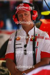 11.05.2007 Barcelona, Spain,  Michael Schumacher (GER), Scuderia Ferrari, Advisor, visits the team on a race weekend for the first time since retiring - Formula 1 World Championship, Rd 4, Spanish Grand Prix, Friday Practice