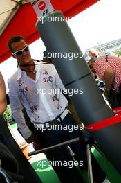 11.05.2007 Barcelona, Spain,  Michael Schumacher (GER), Scuderia Ferrari, Advisor, visits the team on a race weekend for the first time since retiring - Formula 1 World Championship, Rd 4, Spanish Grand Prix, Friday