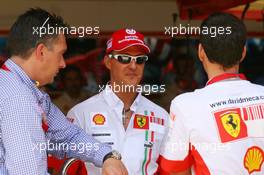 11.05.2007 Barcelona, Spain,  Michael Schumacher (GER), Scuderia Ferrari, Advisor and David Meca (ESP), Long distance swimmer - Formula 1 World Championship, Rd 4, Spanish Grand Prix, Friday Practice