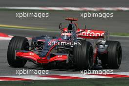 11.05.2007 Barcelona, Spain,  Fernando Alonso (ESP), McLaren Mercedes, MP4-22 - Formula 1 World Championship, Rd 4, Spanish Grand Prix, Friday Practice