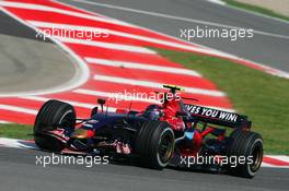 11.05.2007 Barcelona, Spain,  Scott Speed (USA), Scuderia Toro Rosso, STR02  - Formula 1 World Championship, Rd 4, Spanish Grand Prix, Friday Practice