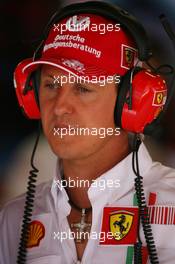 11.05.2007 Barcelona, Spain,  Michael Schumacher (GER), Scuderia Ferrari, Advisor, visits the team on a race weekend for the first time since retiring - Formula 1 World Championship, Rd 4, Spanish Grand Prix, Friday Practice