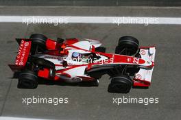 11.05.2007 Barcelona, Spain,  Takuma Sato (JPN), Super Aguri F1, SA07 - Formula 1 World Championship, Rd 4, Spanish Grand Prix, Friday Practice