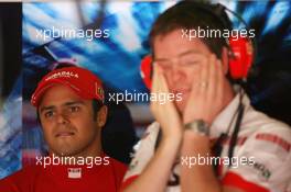 11.05.2007 Barcelona, Spain,  Felipe Massa (BRA), Scuderia Ferrari and Rob Smedly, (GBR), Scuderia Ferrari, Track Engineer of Felipe Massa (BRA) - Formula 1 World Championship, Rd 4, Spanish Grand Prix, Friday Practice