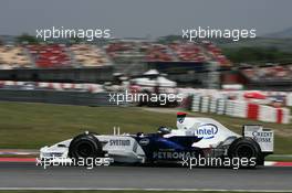 11.05.2007 Barcelona, Spain,  Nick Heidfeld (GER), BMW Sauber F1 Team, F1.07 - Formula 1 World Championship, Rd 4, Spanish Grand Prix, Friday Practice