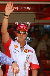 11.05.2007 Barcelona, Spain,  Michael Schumacher (GER), Scuderia Ferrari, Advisor, visits the team on a race weekend for the first time since retiring - Formula 1 World Championship, Rd 4, Spanish Grand Prix, Friday