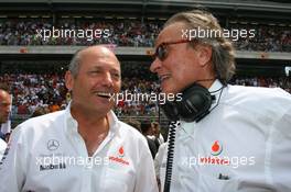 13.05.2007 Barcelona, Spain,  Ron Dennis (GBR), McLaren, Team Principal, Chairman and Prof. Mansour Ojeh, Commercial Director of the TAG McLaren - Formula 1 World Championship, Rd 4, Spanish Grand Prix, Sunday Pre-Race Grid