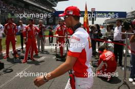 13.05.2007 Barcelona, Spain,  Michael Schumacher (GER), Scuderia Ferrari, Advisor, on the grid - Formula 1 World Championship, Rd 4, Spanish Grand Prix, Sunday Pre-Race Grid