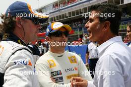 13.05.2007 Barcelona, Spain,  Giancarlo Fisichella (ITA), Renault F1 Team - Formula 1 World Championship, Rd 4, Spanish Grand Prix, Sunday Pre-Race Grid