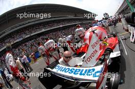 13.05.2007 Barcelona, Spain,  Toyota Racing, TF107 - Formula 1 World Championship, Rd 4, Spanish Grand Prix, Sunday Pre-Race Grid