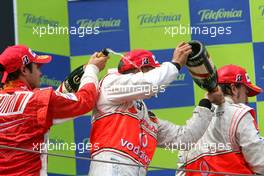 13.05.2007 Barcelona, Spain,  Felipe Massa (BRA), Scuderia Ferrari, Lewis Hamilton (GBR), McLaren Mercedes, Fernando Alonso (ESP), McLaren Mercedes - Formula 1 World Championship, Rd 4, Spanish Grand Prix, Sunday Podium