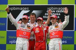 13.05.2007 Barcelona, Spain,  Lewis Hamilton (GBR), McLaren Mercedes with 1st place Felipe Massa (BRA), Scuderia Ferrari and Fernando Alonso (ESP), McLaren Mercedes - Formula 1 World Championship, Rd 4, Spanish Grand Prix, Sunday Podium