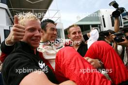 13.05.2007 Barcelona, Spain,  Takuma Sato (JPN), Super Aguri F1 Team - Formula 1 World Championship, Rd 4, Spanish Grand Prix, Sunday Podium