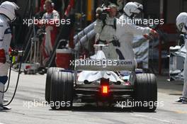 13.05.2007 Barcelona, Spain,  Nick Heidfeld (GER), BMW Sauber F1 Team, F1.07 retires from the race - Formula 1 World Championship, Rd 4, Spanish Grand Prix, Sunday Race