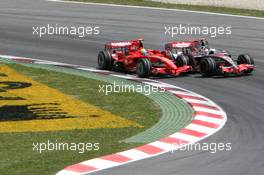 13.05.2007 Barcelona, Spain,  Start, Felipe Massa (BRA), Scuderia Ferrari, F2007, Fernando Alonso (ESP), McLaren Mercedes, MP4-22 - F1 World Championship, Rd 4, Spanish Grand Prix, Sunday Race