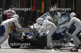 13.05.2007 Barcelona, Spain,  Nick Heidfeld (GER), BMW Sauber F1 Team, F1.07 retires from the race - Formula 1 World Championship, Rd 4, Spanish Grand Prix, Sunday Race