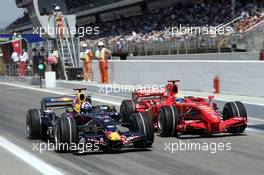 12.05.2007 Barcelona, Spain,  Felipe Massa (BRA), Scuderia Ferrari, F2007 and David Coulthard (GBR), Red Bull Racing, RB3 - Formula 1 World Championship, Rd 4, Spanish Grand Prix, Saturday Qualifying