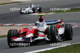 12.05.2007 Barcelona, Spain,  Jarno Trulli (ITA), Toyota Racing, TF107 - Formula 1 World Championship, Rd 4, Spanish Grand Prix, Saturday Qualifying