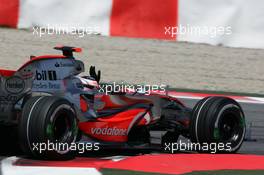 12.05.2007 Barcelona, Spain,  Fernando Alonso (ESP), McLaren Mercedes, MP4-22, waves to the fans - Formula 1 World Championship, Rd 4, Spanish Grand Prix, Saturday Qualifying