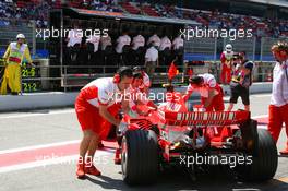 12.05.2007 Barcelona, Spain,  Kimi Raikkonen (FIN), Räikkönen, Scuderia Ferrari, F2007 - Formula 1 World Championship, Rd 4, Spanish Grand Prix, Saturday Practice