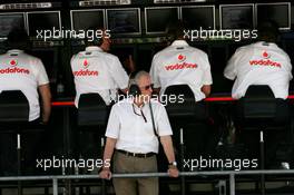 12.05.2007 Barcelona, Spain,  Prof. Jürgen Hubbert (GER), Board of Management DaimlerChrysler - Formula 1 World Championship, Rd 4, Spanish Grand Prix, Saturday Practice