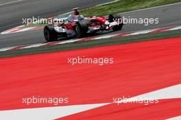 12.05.2007 Barcelona, Spain,  Jarno Trulli (ITA), Toyota Racing, TF107 - Formula 1 World Championship, Rd 4, Spanish Grand Prix, Saturday Qualifying